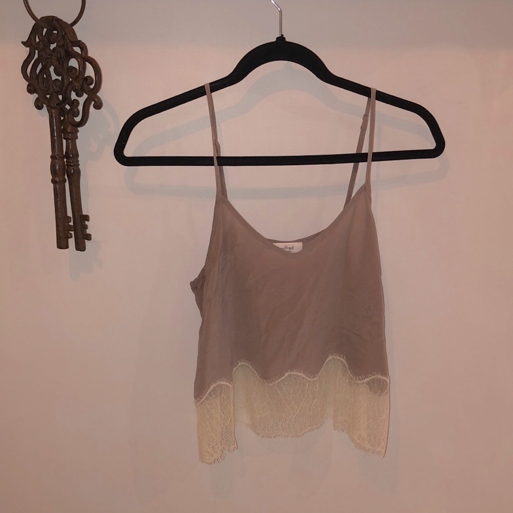 Aritzia Wilfred 💯% Silk Thin Strap Crop with Lace